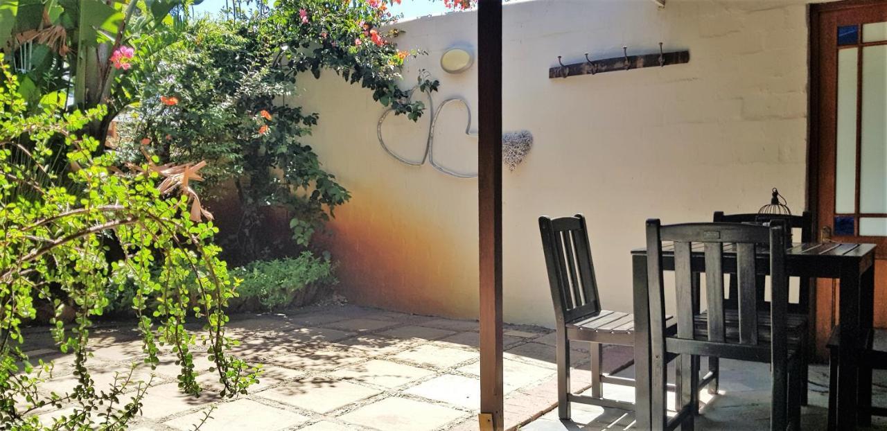 Hemel En Aarde Village Accommodation Херманус Екстериор снимка