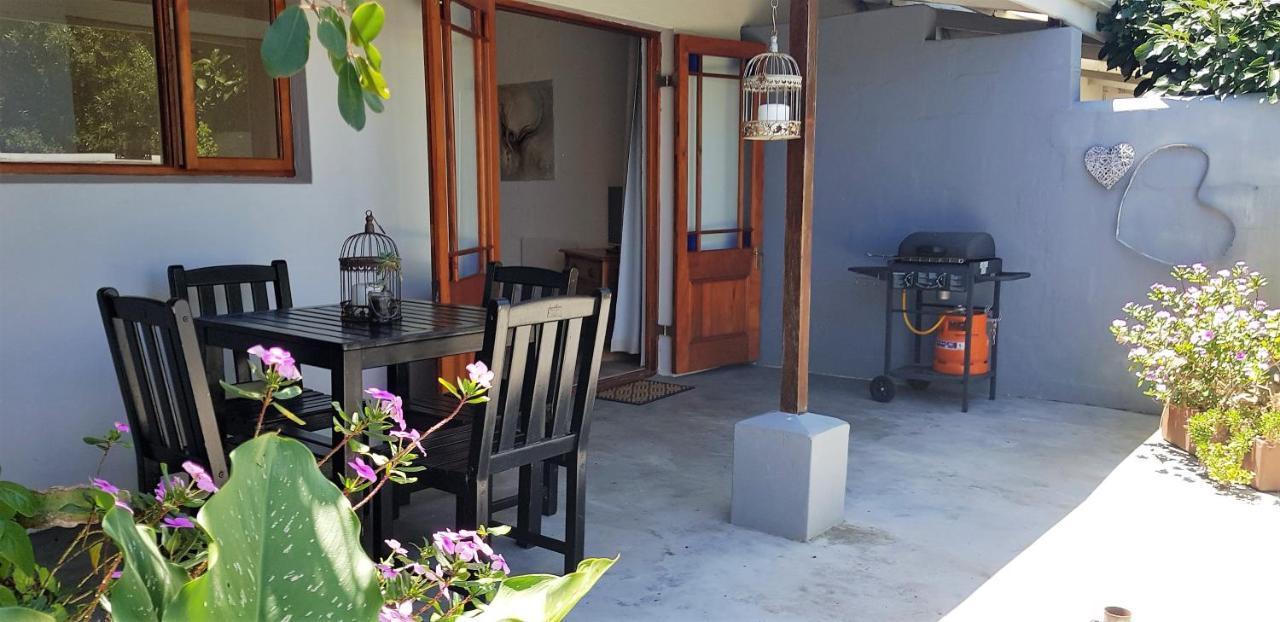 Hemel En Aarde Village Accommodation Херманус Екстериор снимка
