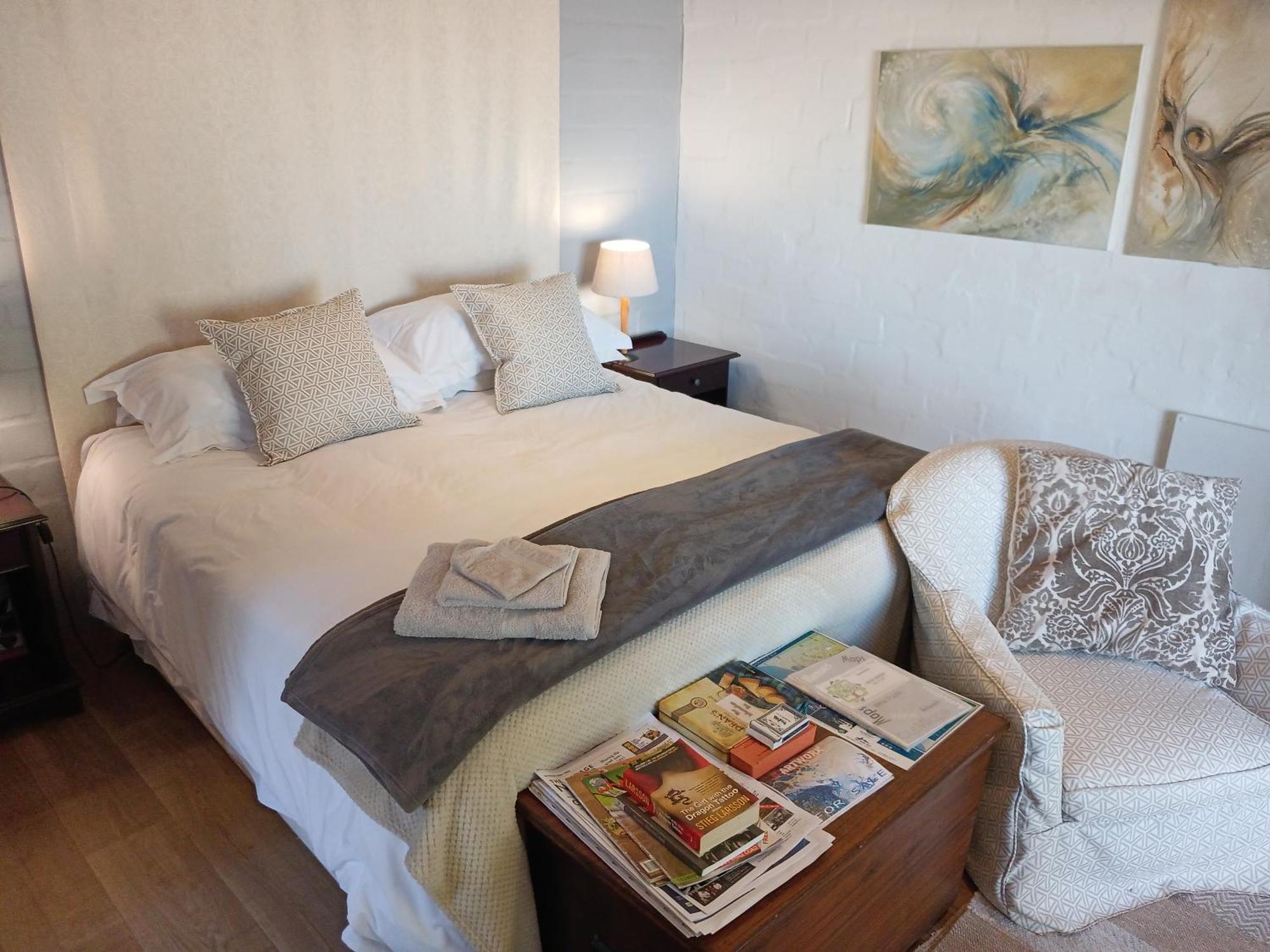 Hemel En Aarde Village Accommodation Херманус Екстериор снимка